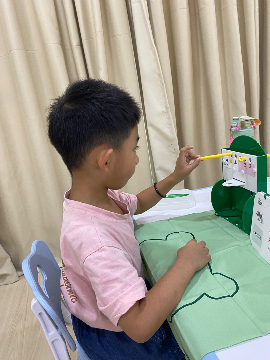 Student learning centre photo - jelic student8